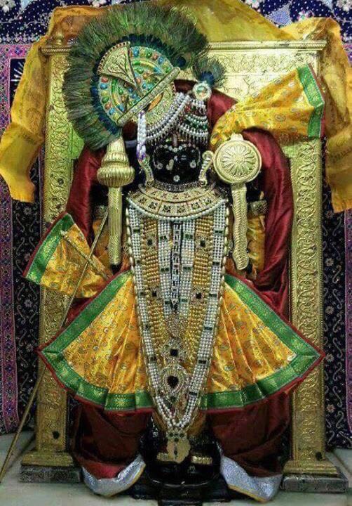 Black color idol of krishna