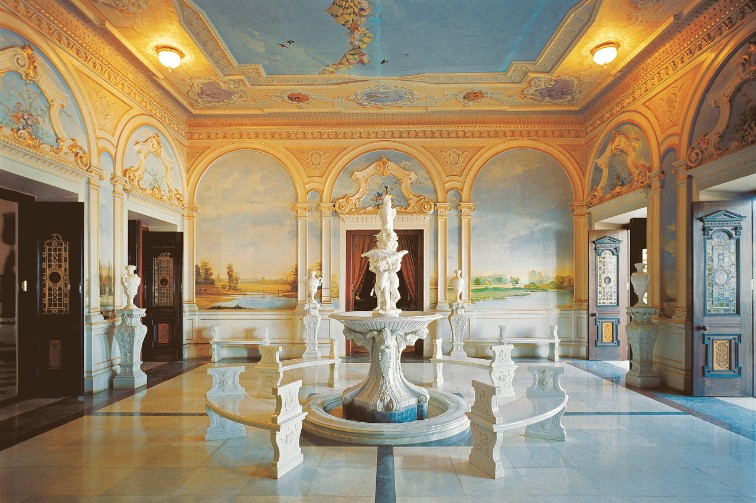 Tajfalaknuma Palace