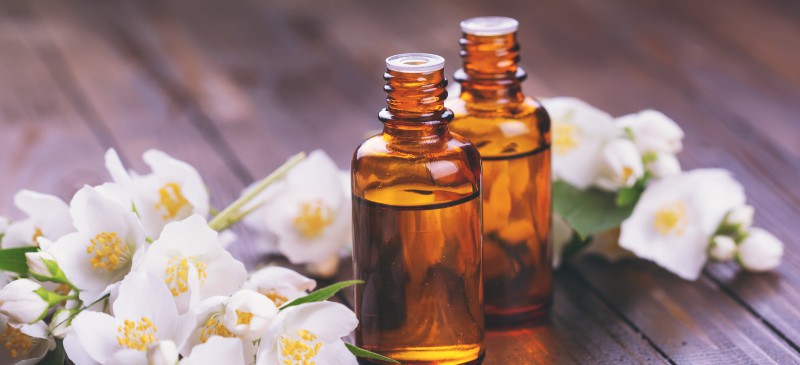 Jasmine oil benefits for skin 
