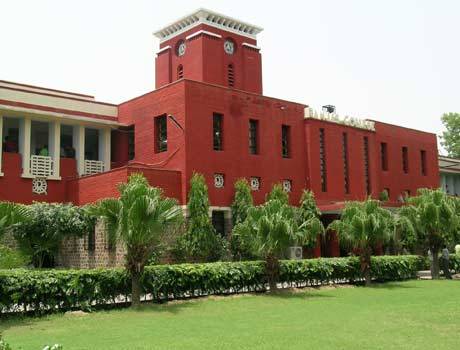 college for BSc Physics In India
