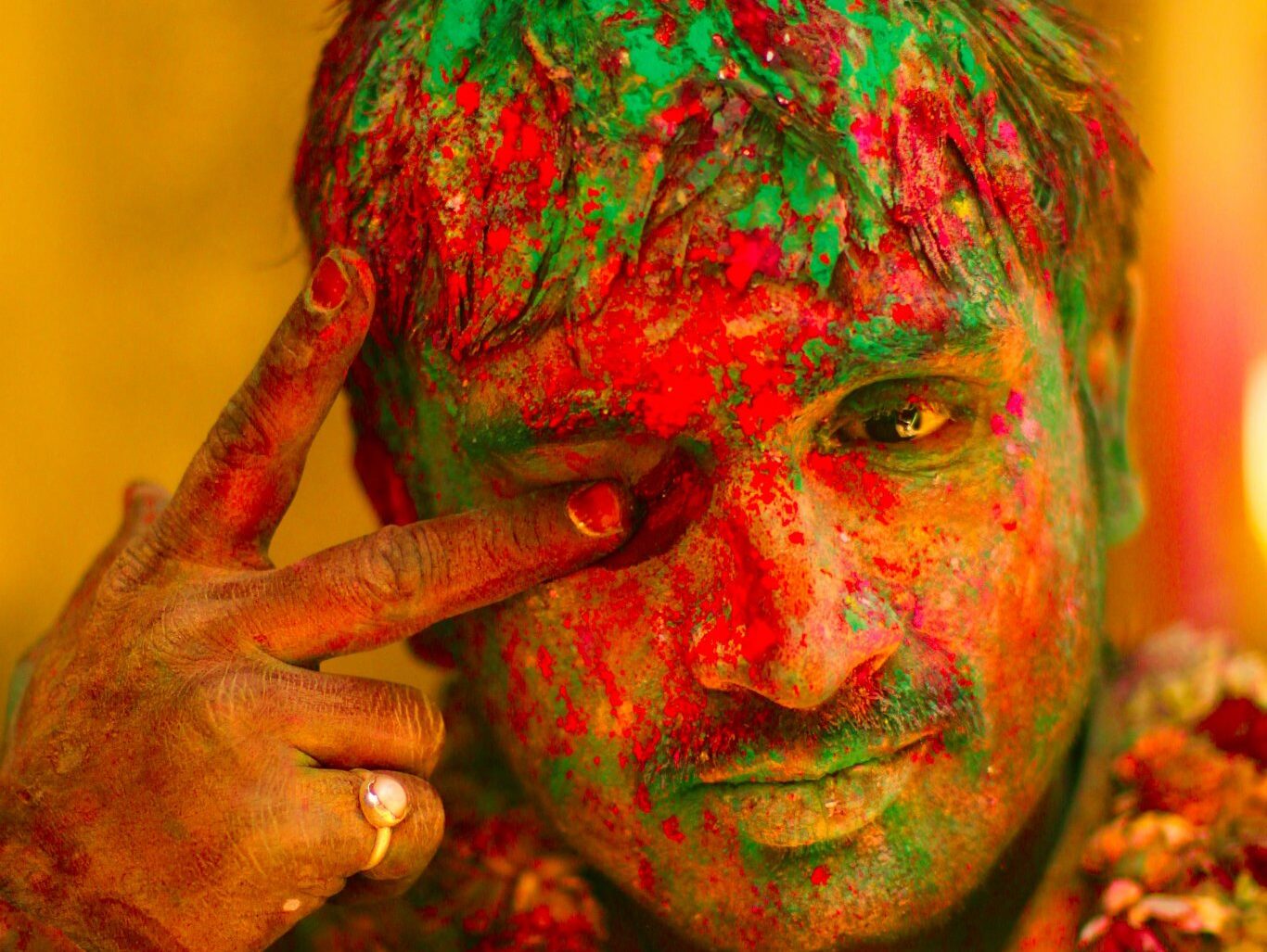 Happy Holi 2021 | Eye care tips during Holi 