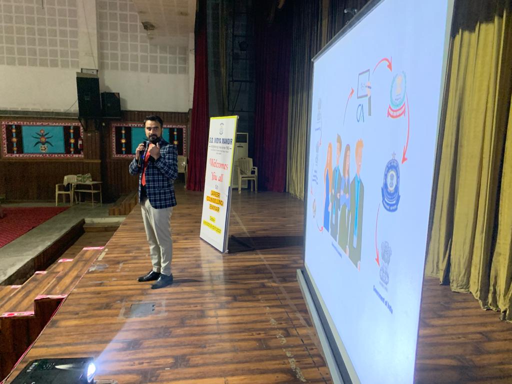 Faculty Rakesh Sharma taking the career counseling seminar at SD Vidya Mandir School, Panipat