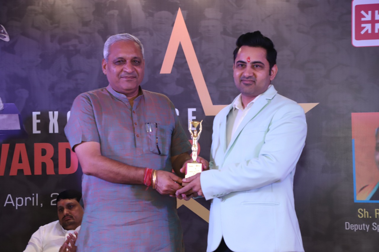 Er. Lalit Hooda Honored with excellence award 2022
