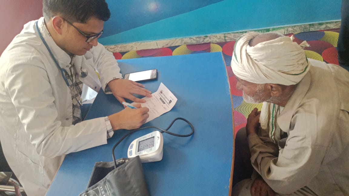 Free medical camp in Sulakhni by udit kunj foundation