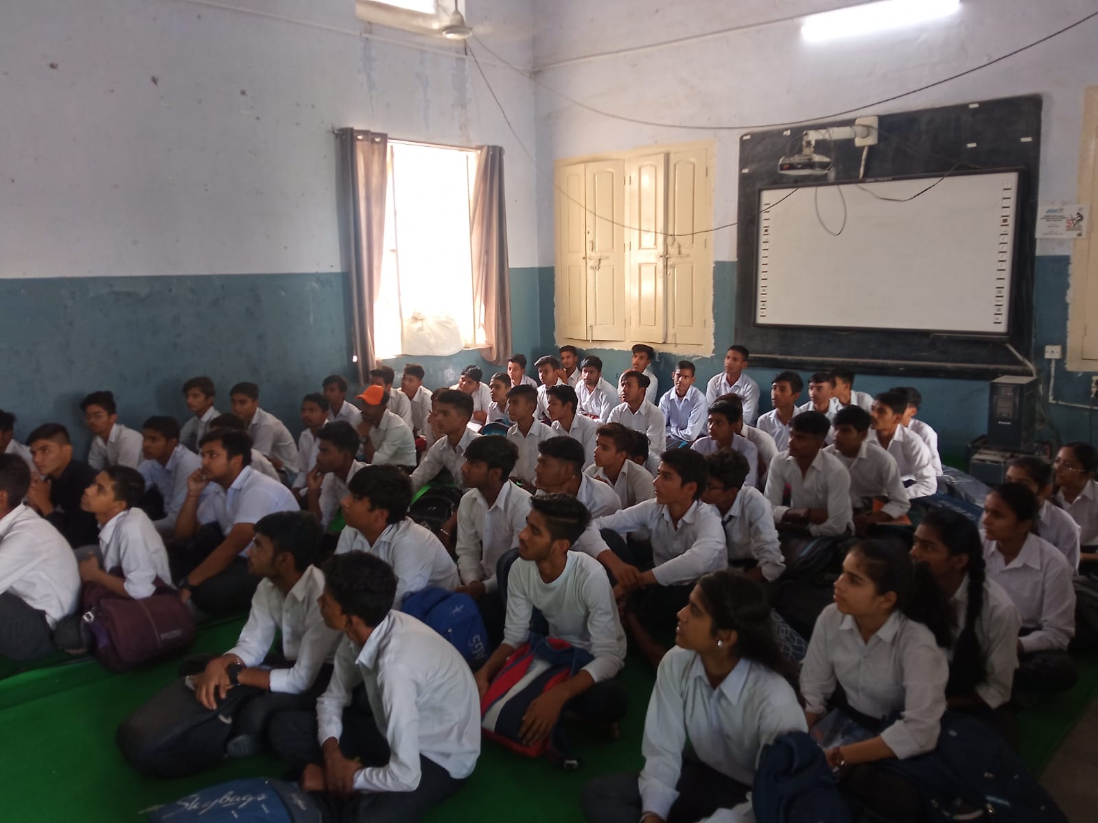 Career Counseling Seminar by Paras Insstitute of Commerce Pvt Ltd