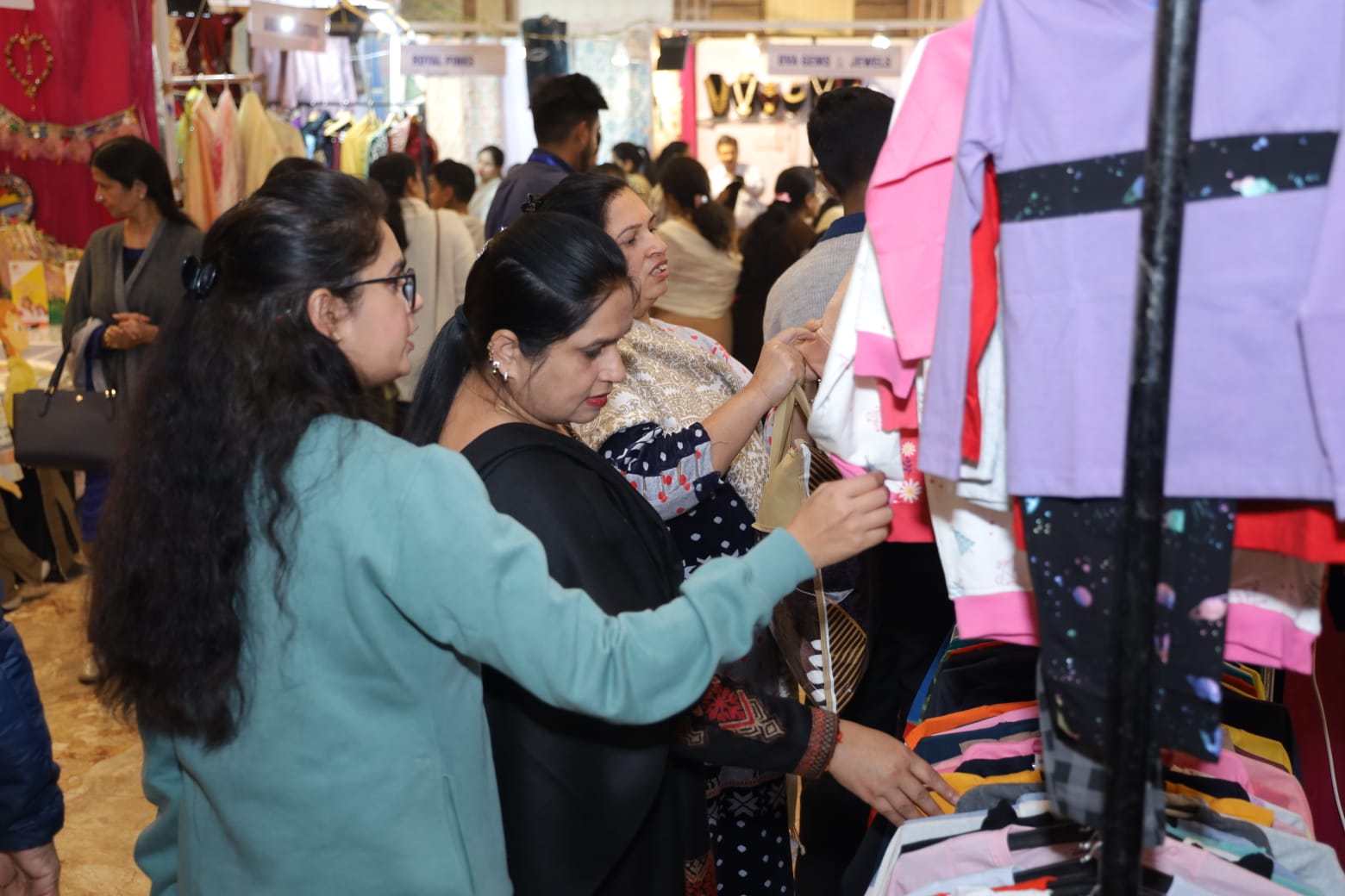shopping exhibition in Hisar